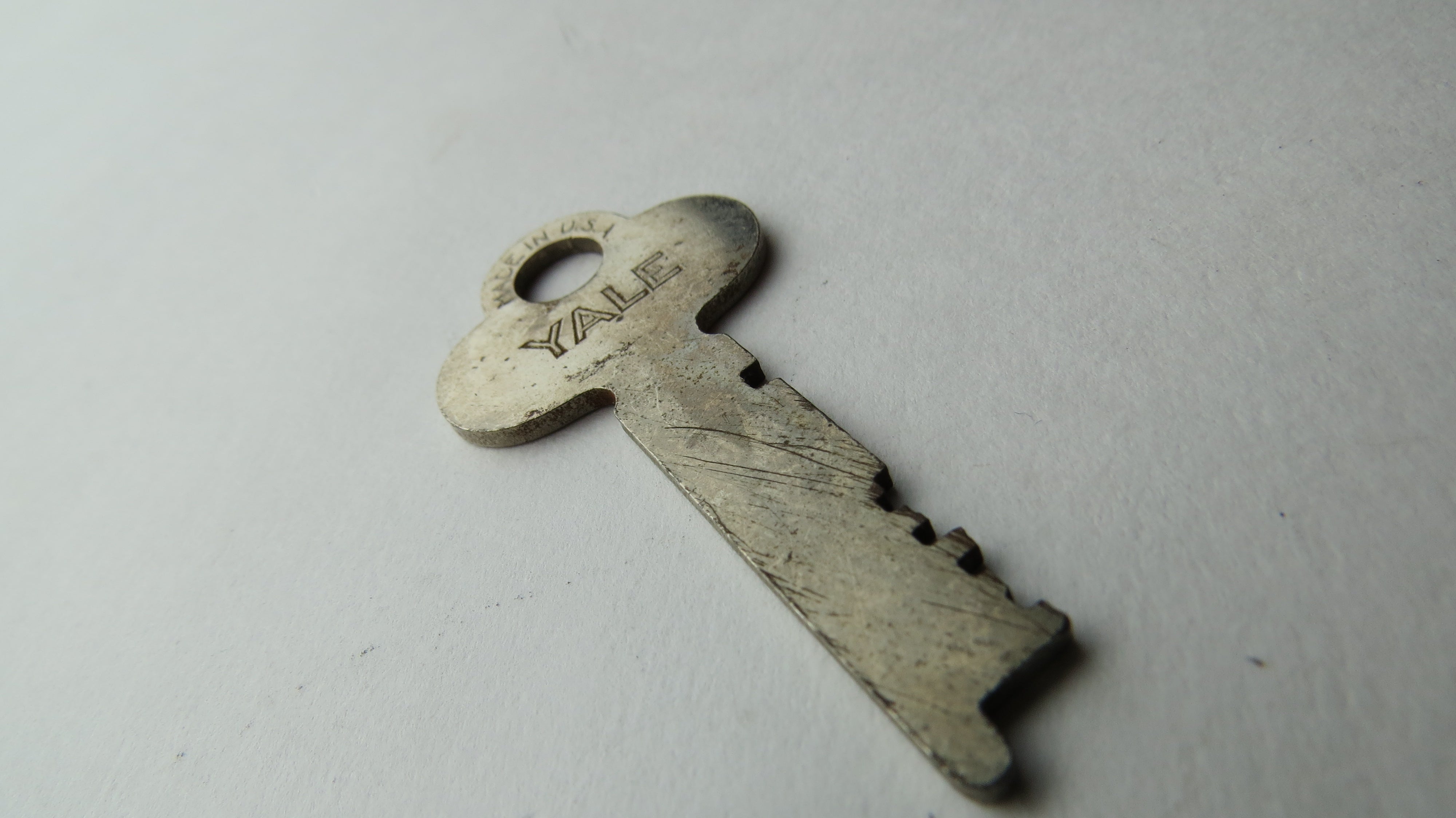 Yale Key(ring)
